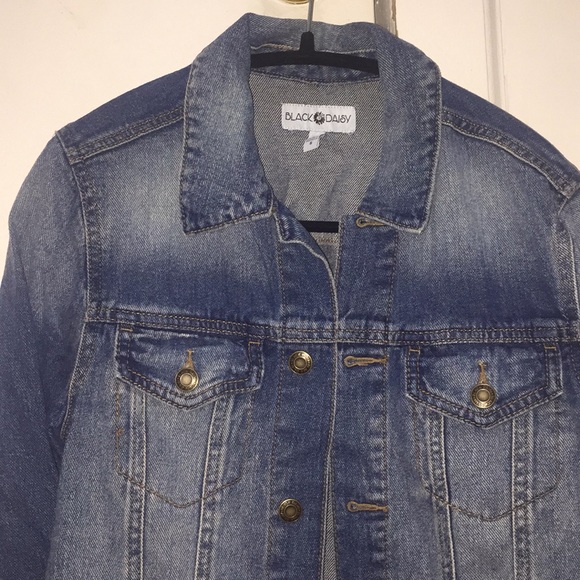 Super stylish rough cut jean jacket - Picture 2 of 6